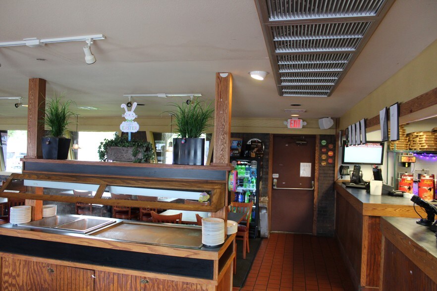 More Photos Of 3021 Eastend Dr, Humboldt Freestanding For Lease