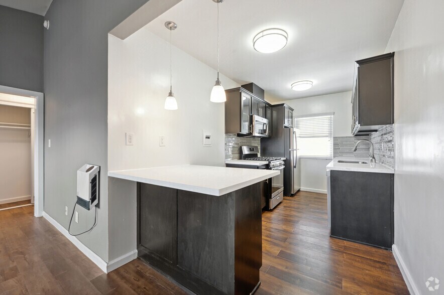 More Photos Of 435 W Regent St, Inglewood Apartments For Sale