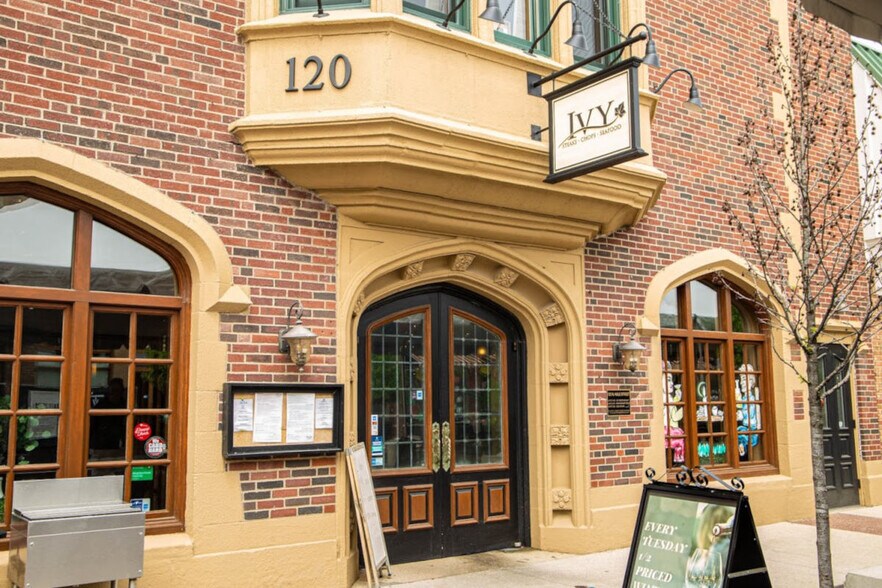 More Photos Of 120 N Hale St, Wheaton Storefront Retail Residential For Sale