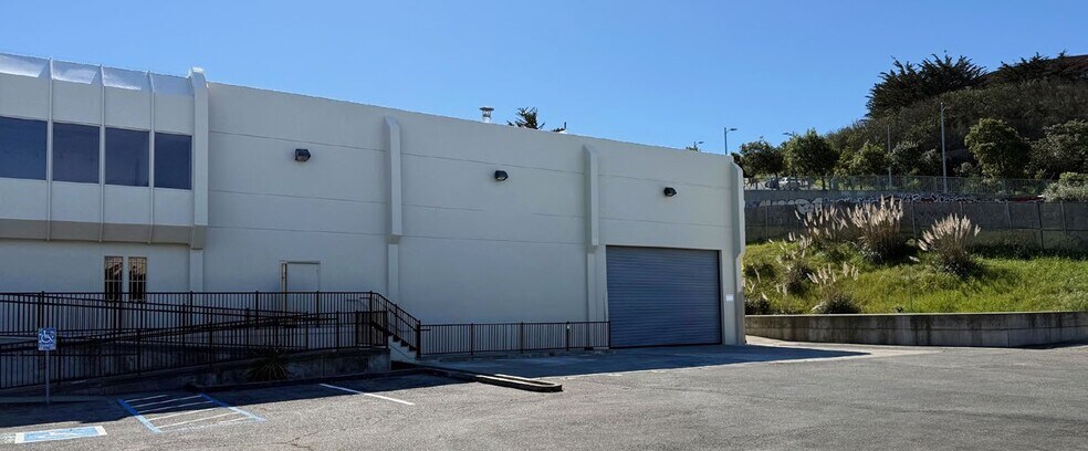 More Photos Of 1195 Evans Ave, San Francisco Light Distribution For Lease