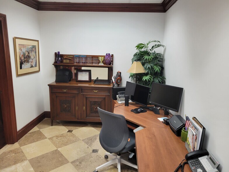 More Photos Of 2949 W Cypress Creek Rd, Fort Lauderdale Loft Creative Space For Sale