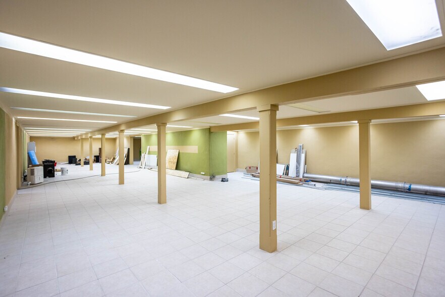 More Photos Of 1027 Notre Dame St, Embrun Storefront Retail Office For Sale