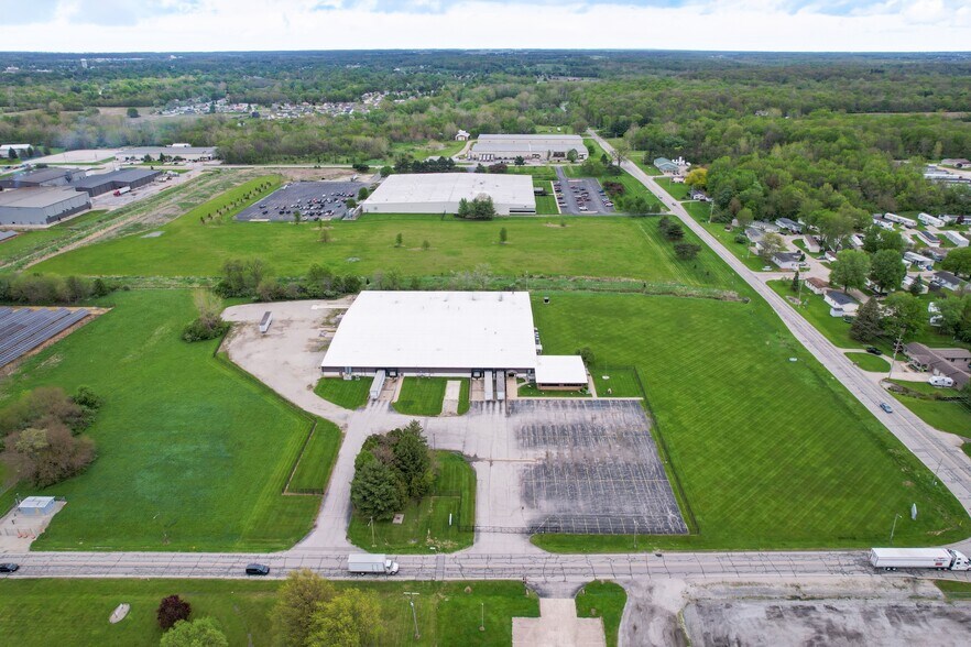 More Photos Of 2051 Riverfork Dr, Huntington Manufacturing For Sale