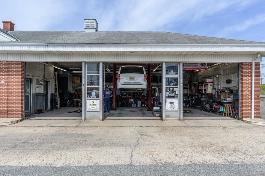 More Photos Of 601 John F Kennedy Way, Willingboro Auto Repair For Sale