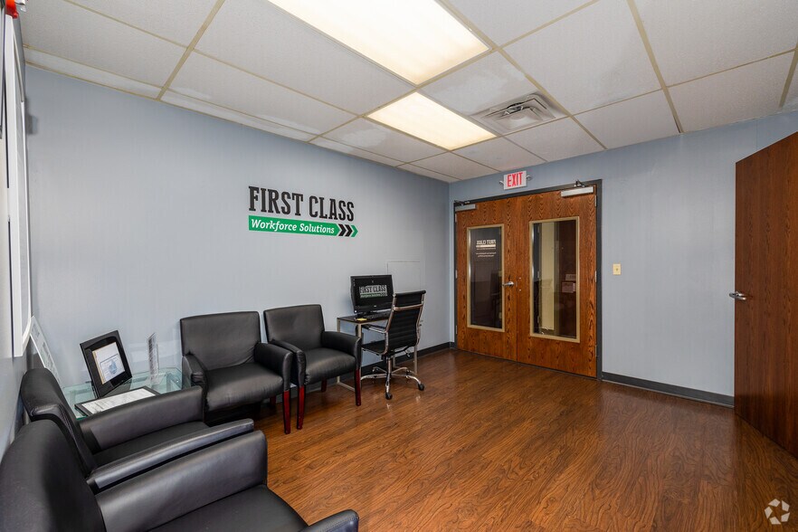 More Photos Of 11960 Westline Industrial Dr, Saint Louis Office For Lease