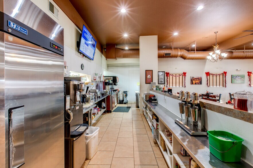 More Photos Of 100 Bennett Ave, Bennett Freestanding For Sale