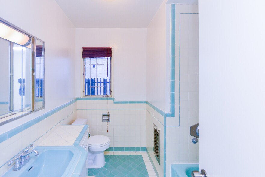 More Photos Of 3520-3530 W 5th St, Los Angeles Apartments For Sale