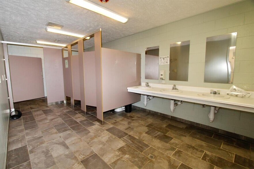 More Photos Of 59 Luray -1, Beech Bluff Religious Facility For Sale