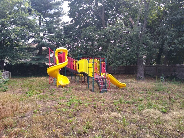 More Photos Of 74 E Main St, Marlton Medical For Lease
