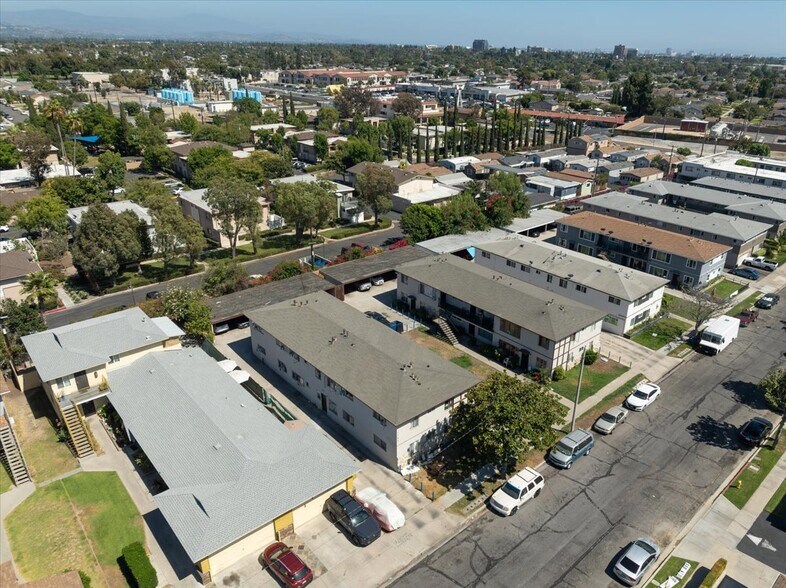 More Photos Of 1138-1142 N Mayfair Ave, Anaheim Apartments For Sale