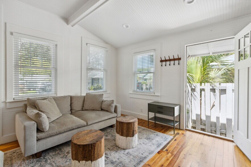 More Photos Of 1103 Ocean Blvd, Saint Simons Island Apartments For Sale