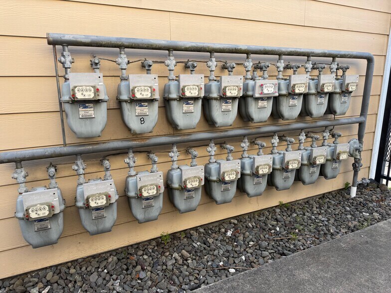 More Photos Of 1820 3rd St, Eureka Apartments For Sale