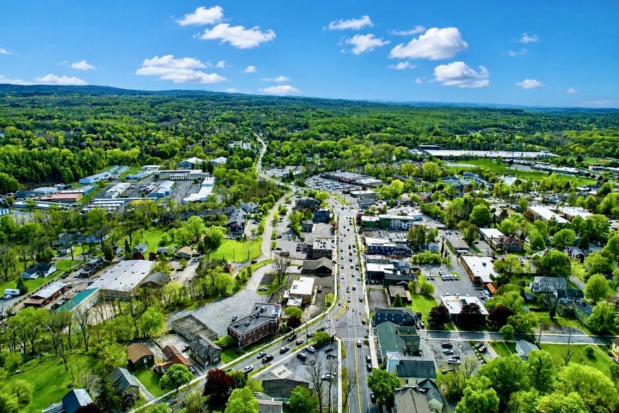 More Photos Of 102 Washington St, Manlius Office For Sale