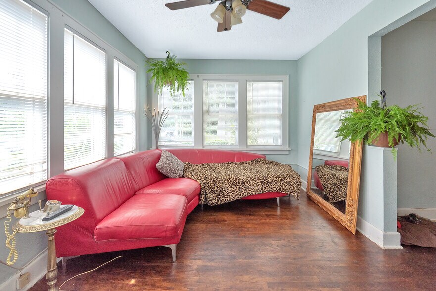 More Photos Of 329 N K St, Lake Worth Apartments For Sale
