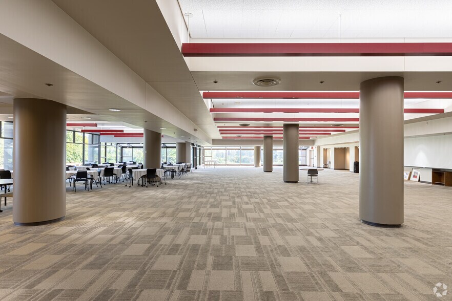 More Photos Of 480 Vantage Pt, Miamisburg Medical For Lease