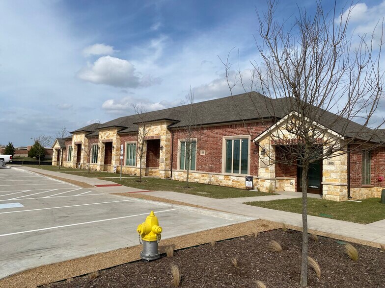 More Photos Of 400 Stonebrook Pky, Frisco Office For Sale