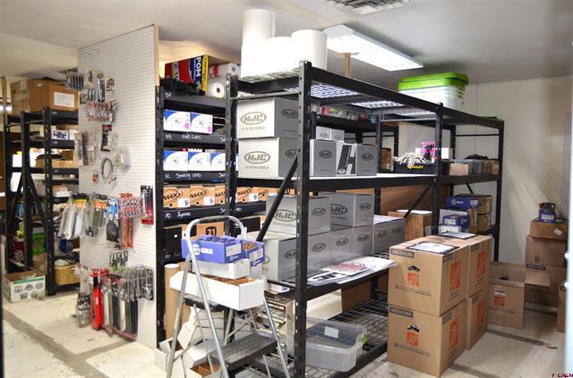 More Photos Of 1520 Bluff St, Delta Showroom For Sale