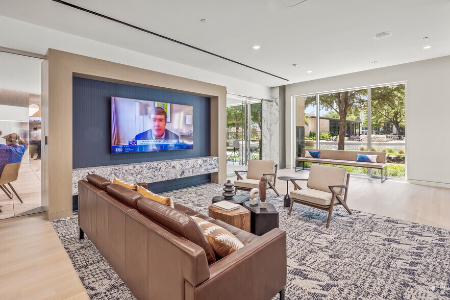 More Photos Of 14241 Dallas Pky, Dallas Office For Lease