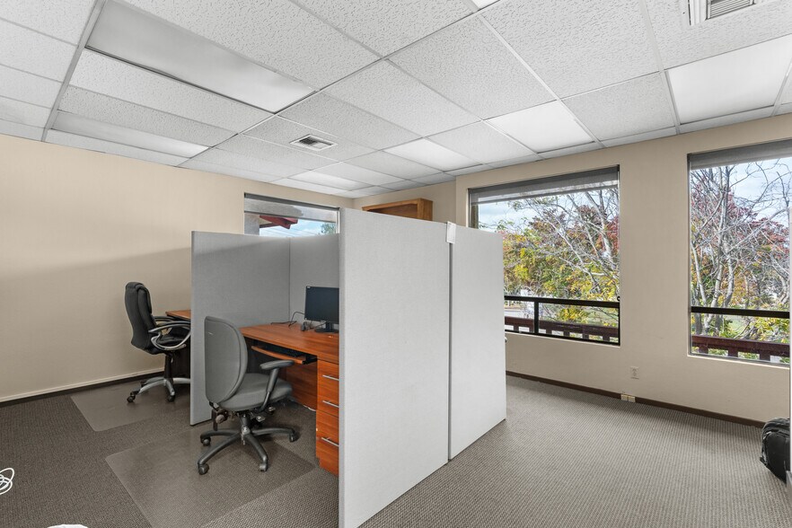 More Photos Of 4450 El Camino Real, Atascadero Office For Sale