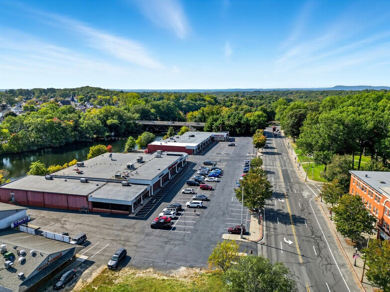 More Photos Of 52 East St, Ludlow General Retail For Lease