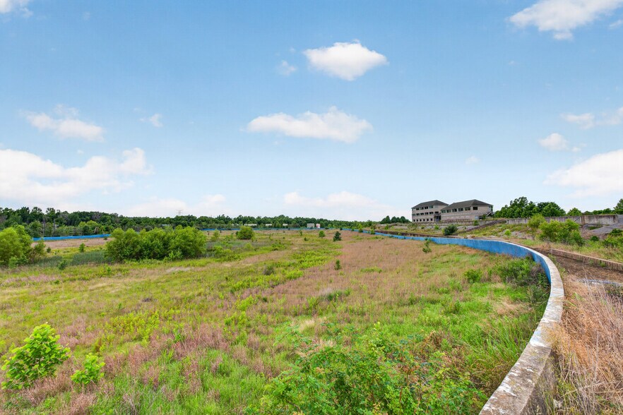 More Photos Of 957 Truck Plaza Ln, Calvert City Land For Sale