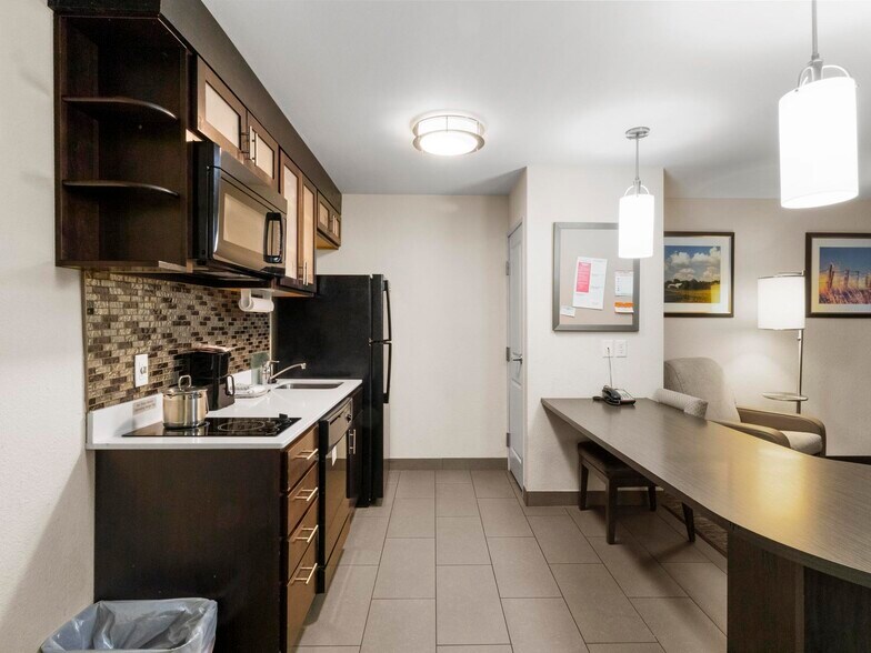 More Photos Of 1220 E Douglas Rd, Granger Hotel For Sale