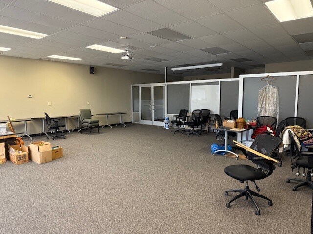 More Photos Of 112 W Lauderdale St, Tullahoma Office For Lease