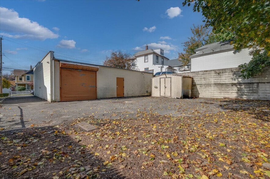 More Photos Of 217 Madison Ave, Port Chester Light Distribution For Sale