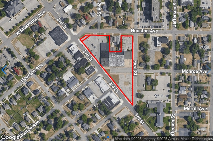 Primary Photo Of 1144 3rd St, Muskegon Auto Repair For Sale