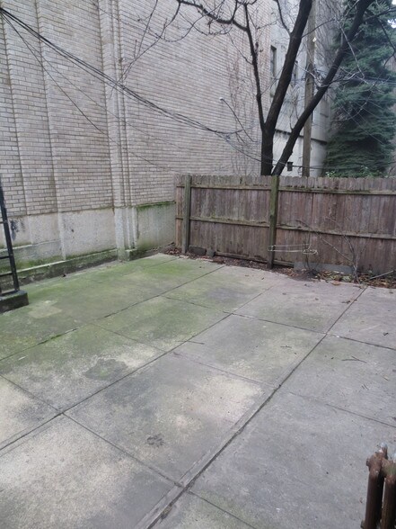 More Photos Of 250 9th St, Brooklyn Apartments For Sale