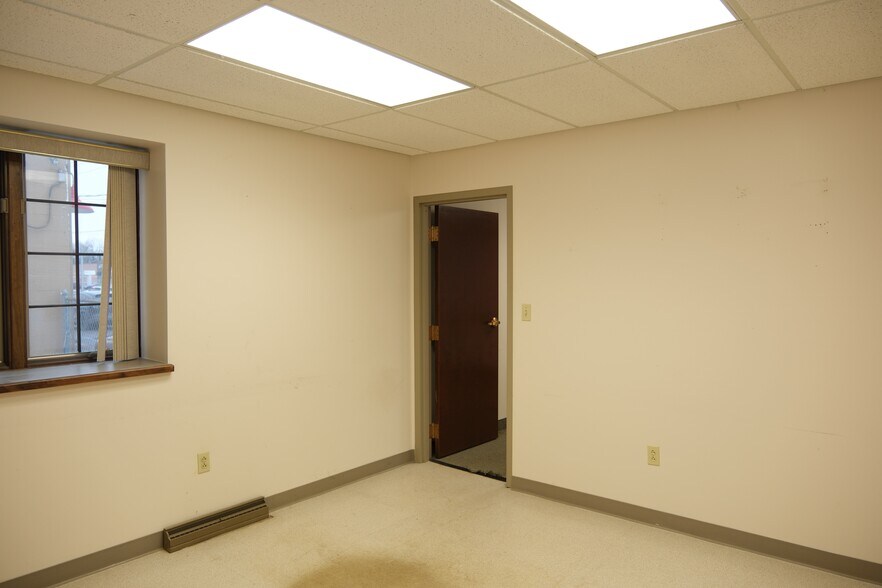 More Photos Of 4085 Seneca St, West Seneca Medical For Lease