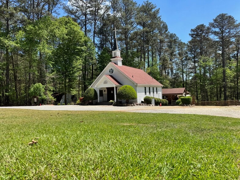 More Photos Of 3430 Land Rd, Alpharetta Religious Facility For Sale