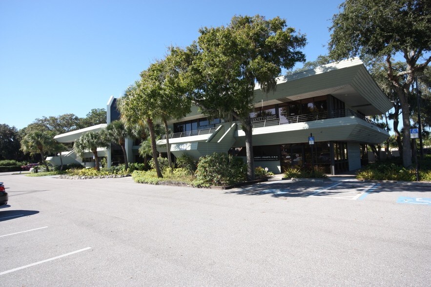 More Photos Of 2477 Stickney Point Rd, Sarasota Medical For Sale