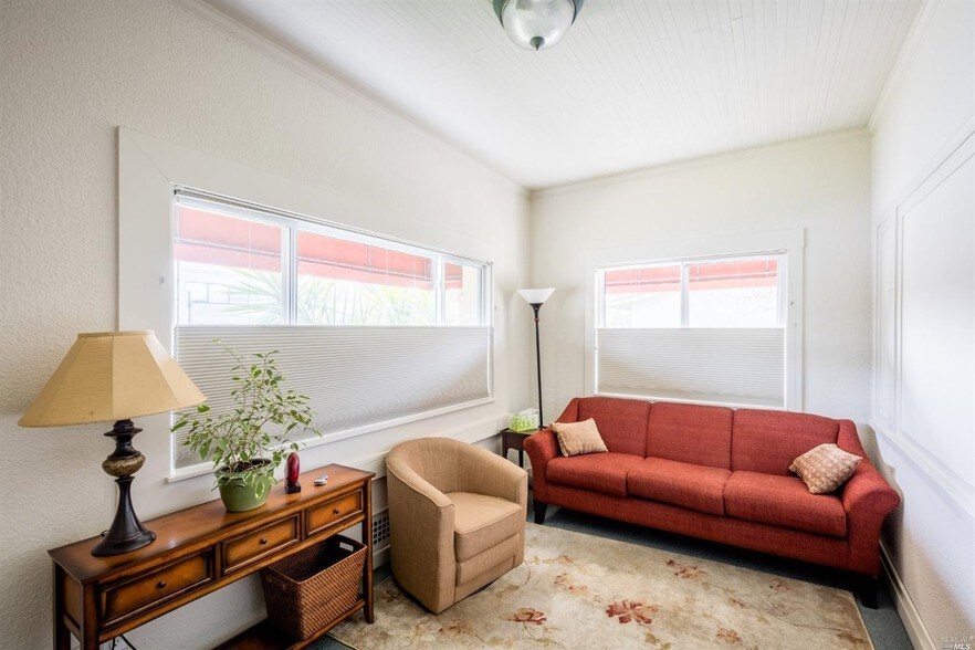 More Photos Of 825 College Ave, Santa Rosa Medical For Sale