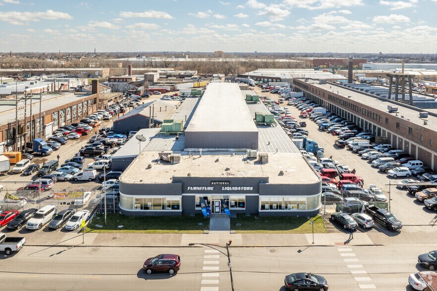 More Photos Of 2959 W 47th St, Chicago Warehouse For Lease