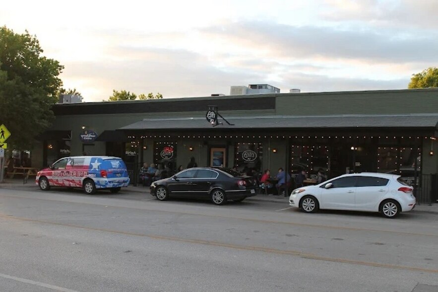 More Photos Of 1306-1314 W Magnolia Ave, Fort Worth Freestanding For Lease