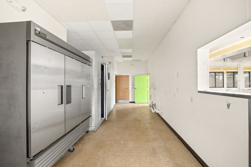 More Photos Of 3114 N Belt Hwy, Saint Joseph Fast Food For Sale