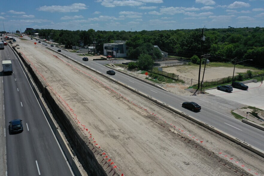 More Photos Of 11930 Interstate 35 hwy, Austin Land For Lease