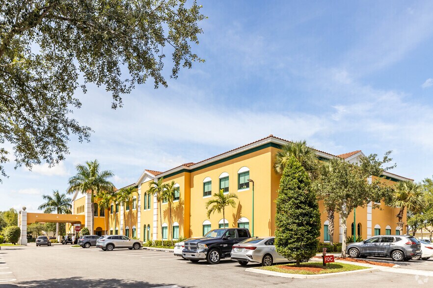More Photos Of 15300 S Jog Rd, Delray Beach Medical For Lease