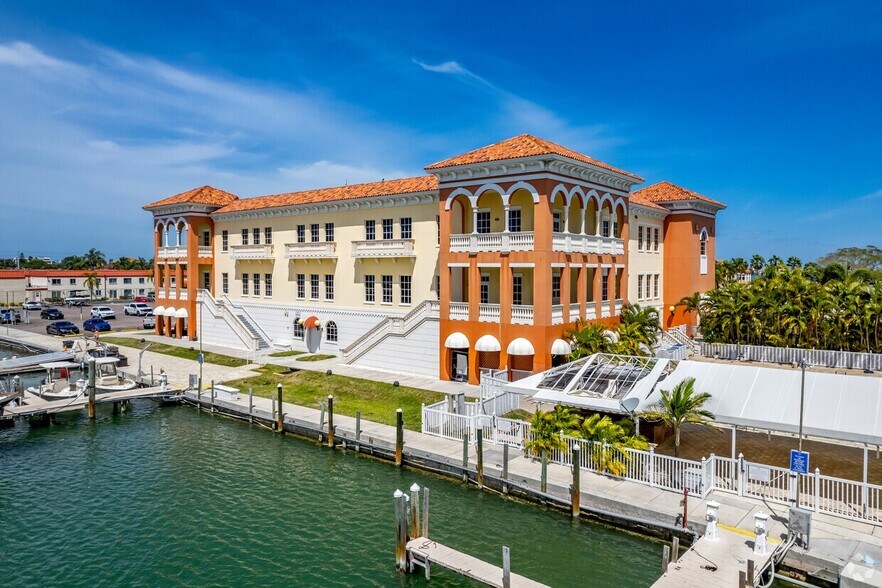 More Photos Of 400 Treasure Island Cswy, Treasure Island Marina For Lease