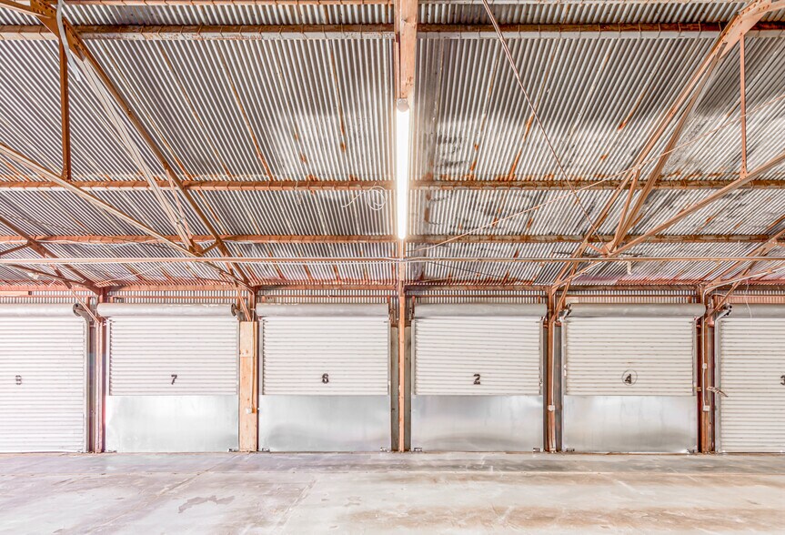 More Photos Of 625 24th St, San Francisco Warehouse For Lease