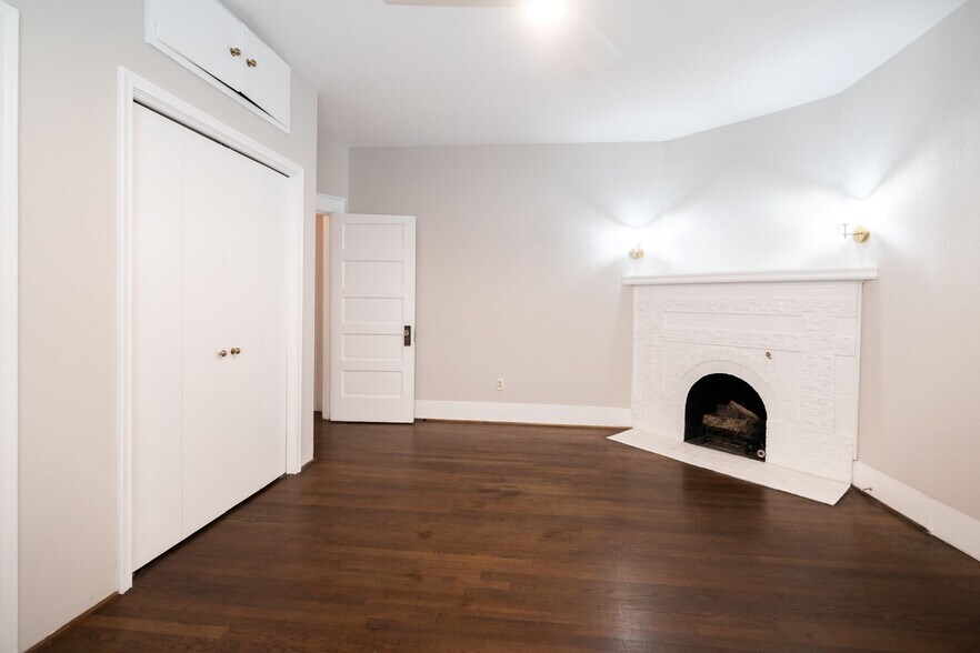 More Photos Of 5740-5742 Llano Ave, Dallas Apartments For Sale