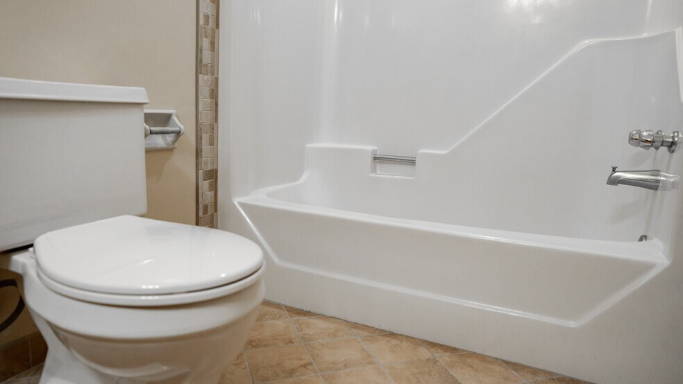 More Photos Of 113-114 Noble Vista Dr, Greensburg Apartments For Sale