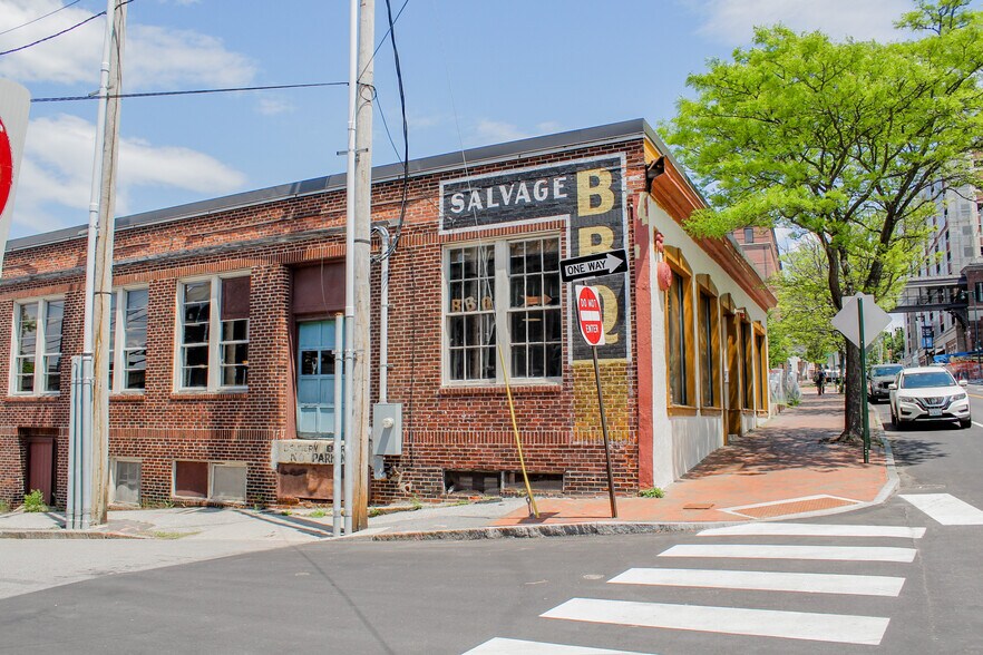 More Photos Of 919 Congress St, Portland Restaurant For Lease