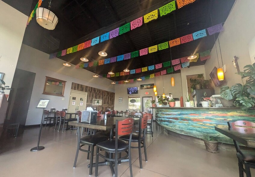 More Photos Of 4959 Pan American NE, Albuquerque Freestanding For Lease