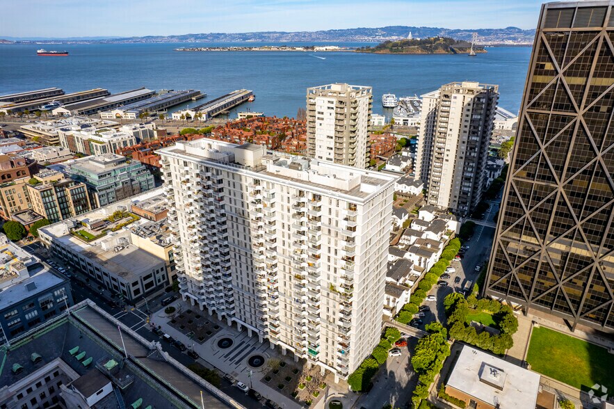 More Photos Of 460 Davis Ct, San Francisco Apartments For Lease