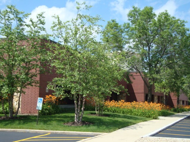 More Photos Of 1300-1320 Plum Grove Rd, Schaumburg Light Manufacturing For Lease
