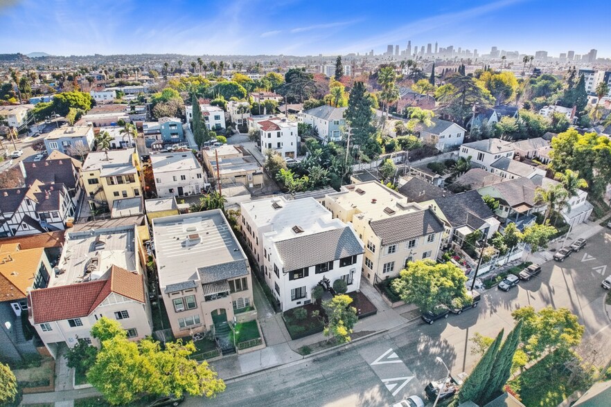 More Photos Of 852 N Oxford Ave, Los Angeles Apartments For Sale