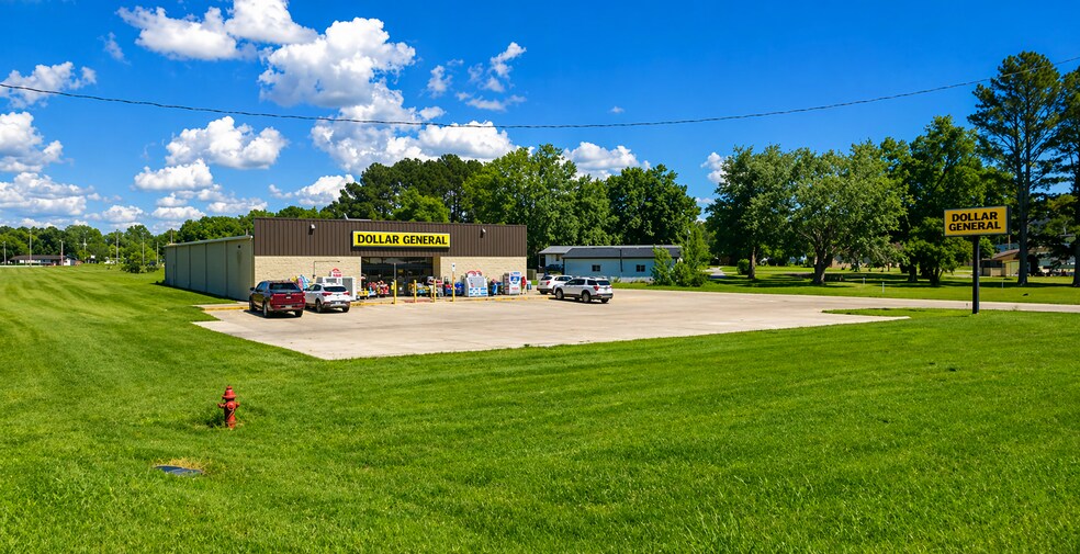 More Photos Of 250 S Locust St, Ullin Freestanding For Sale