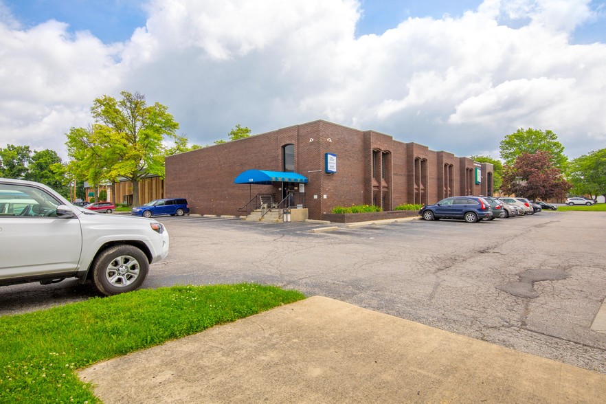 More Photos Of 1520 Old Henderson Rd, Columbus Office For Lease
